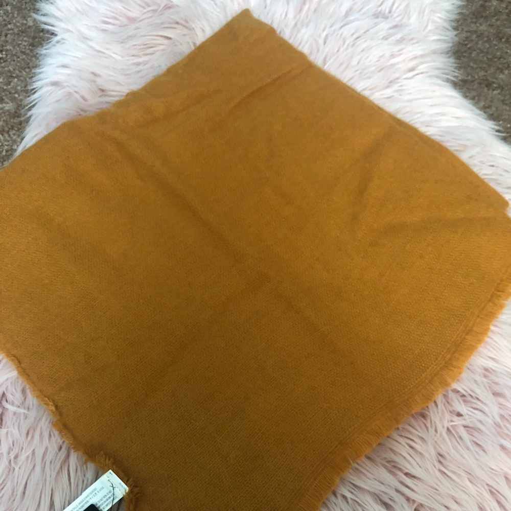 F21 Blanket Scarf